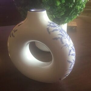 Elegant Blue & White Ceramic Candleholder  Blue Flower Print, Donut Style